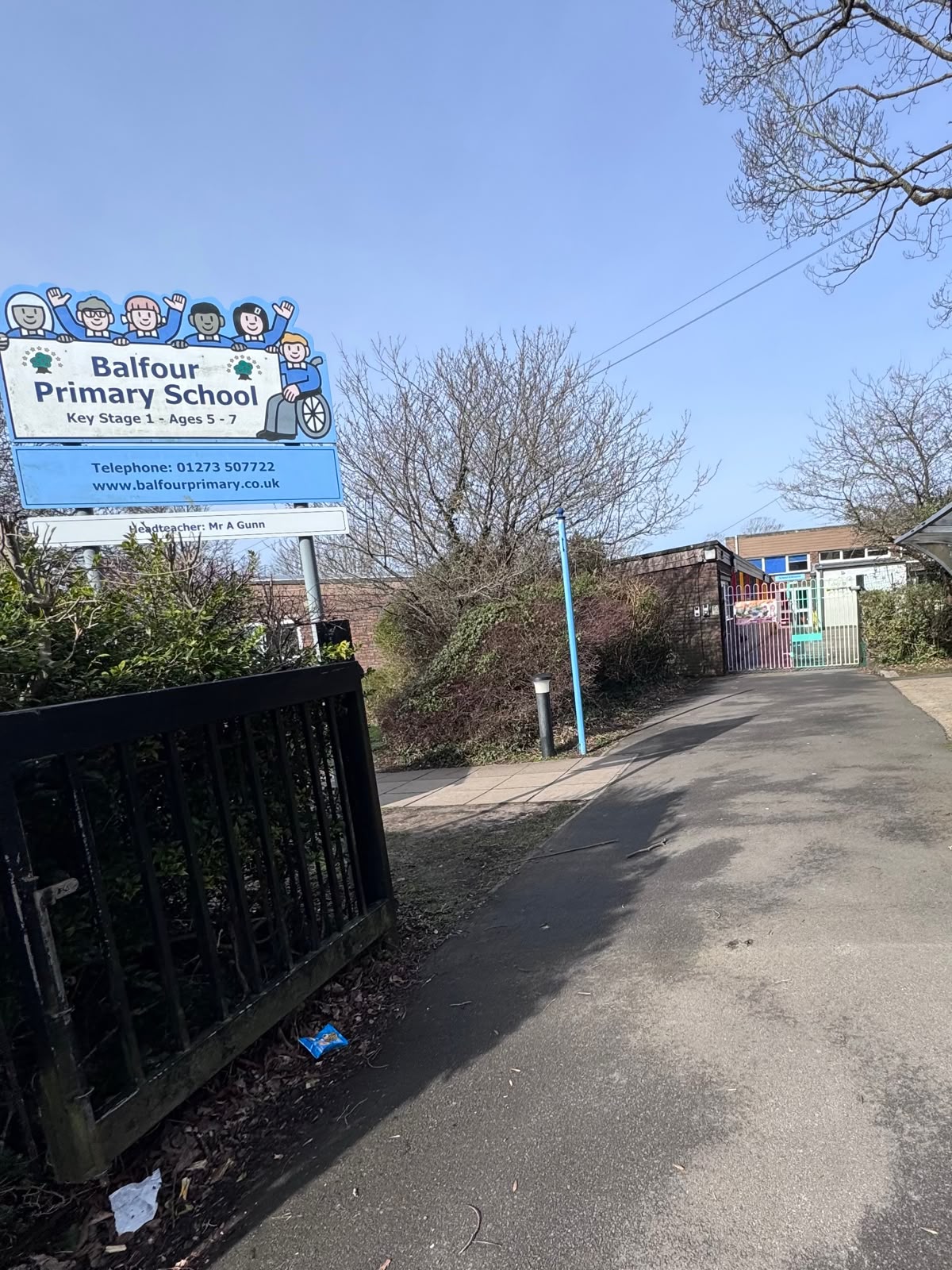 Entrance to Balfour Primary School